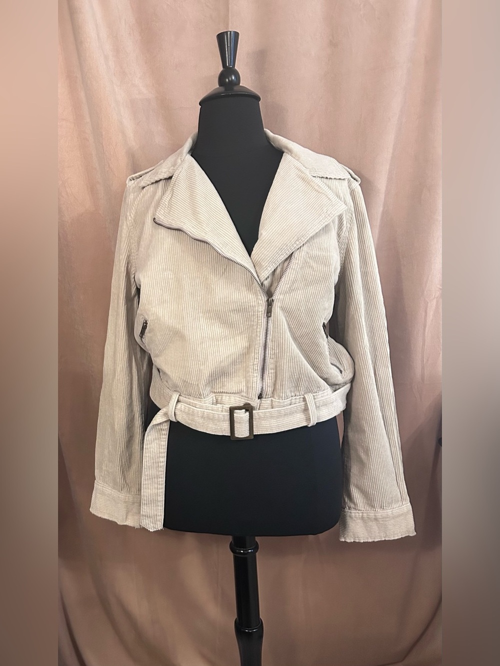 VICI COLLECTION CORDUROY MOTO JACKET - Picture 7 of 11